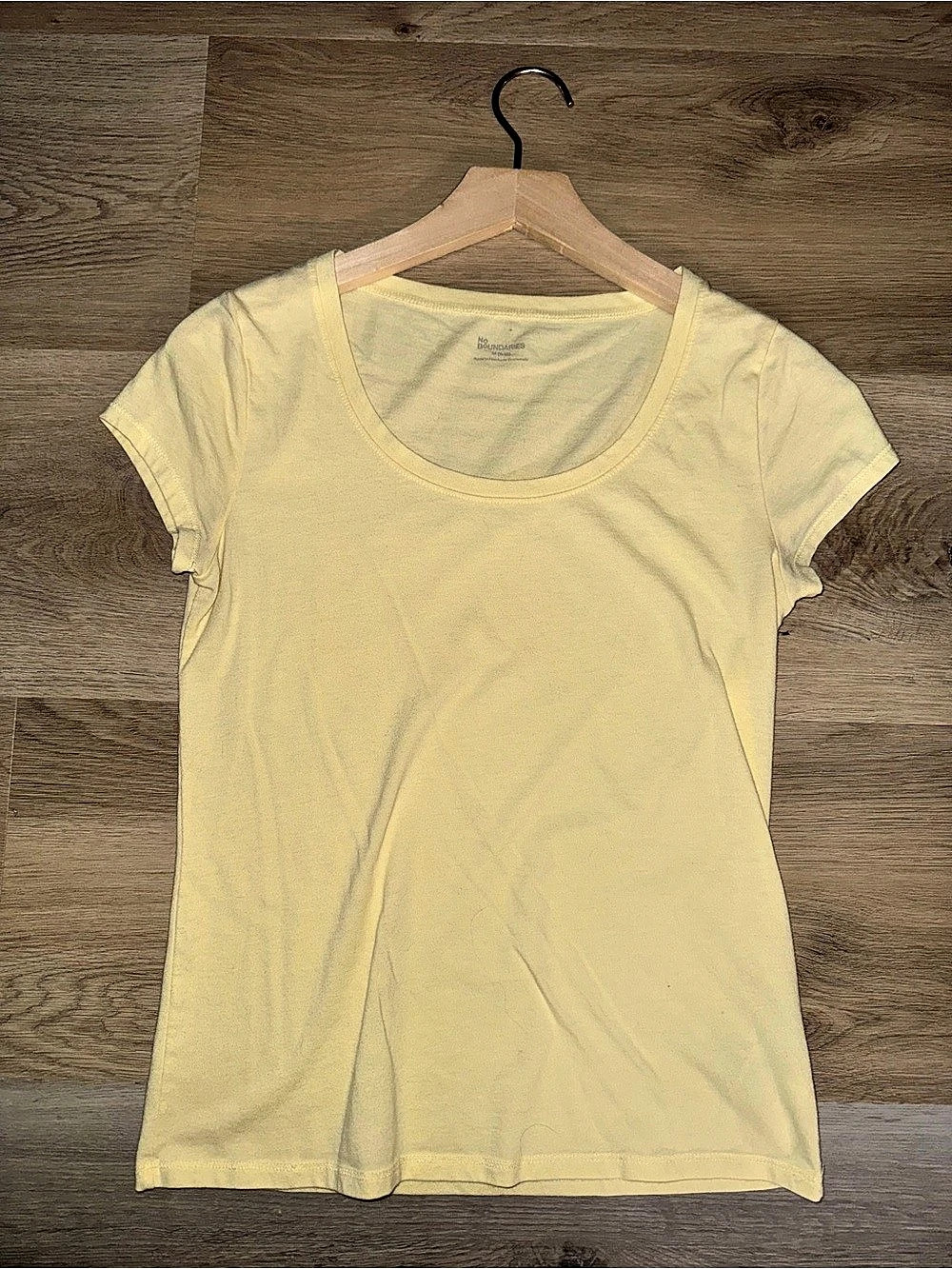 No Boundaries Short Sleeve Tee in Yellow